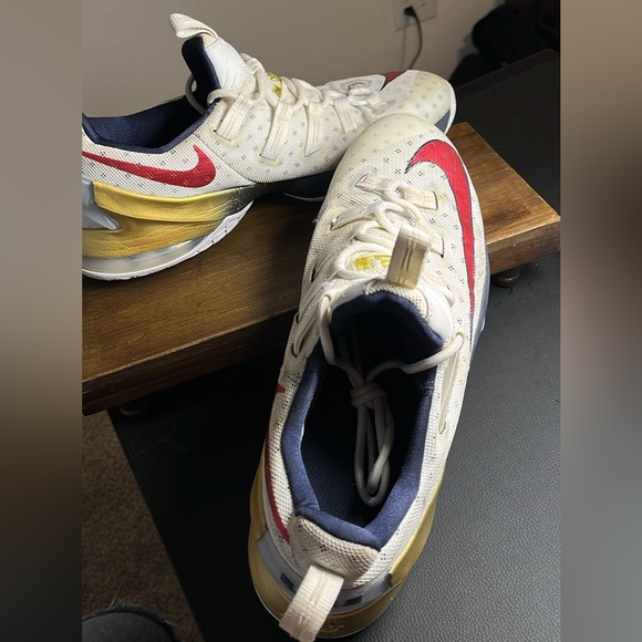 NIKE LEBRON 13 OLYMPIC SIZE 12 - Picture 3 of 3